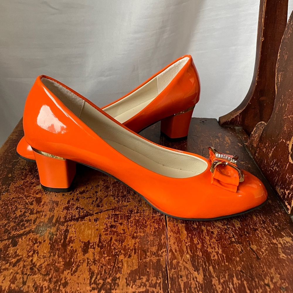 Orange shoes, size 8.5 - Picture 8 of 10